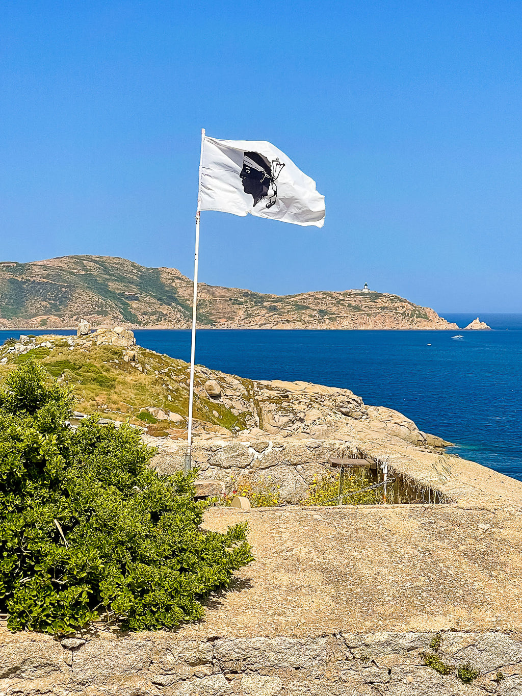 Civitas Calvi Semper Fidelis : Calvi, Corse, 2022 🤍