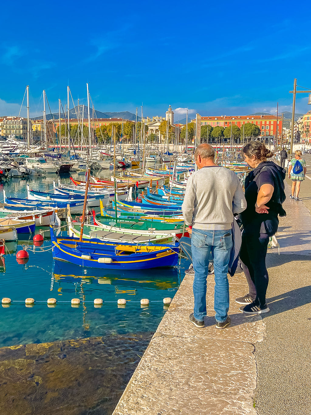 Scène de vie, Port Lympia : Nice, 2021 🌸