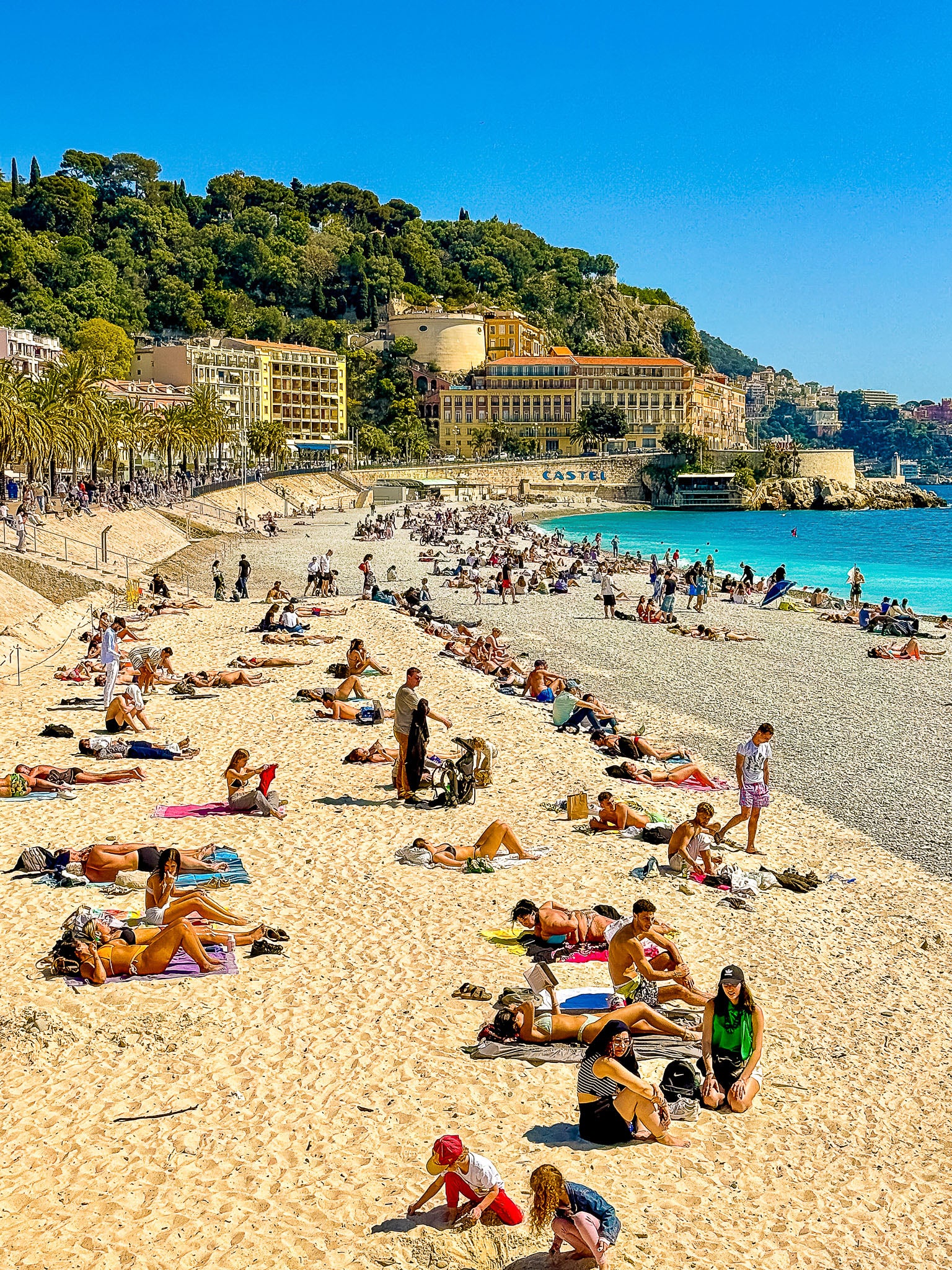 Le printemps à la plage : Nice, 2025 🖼