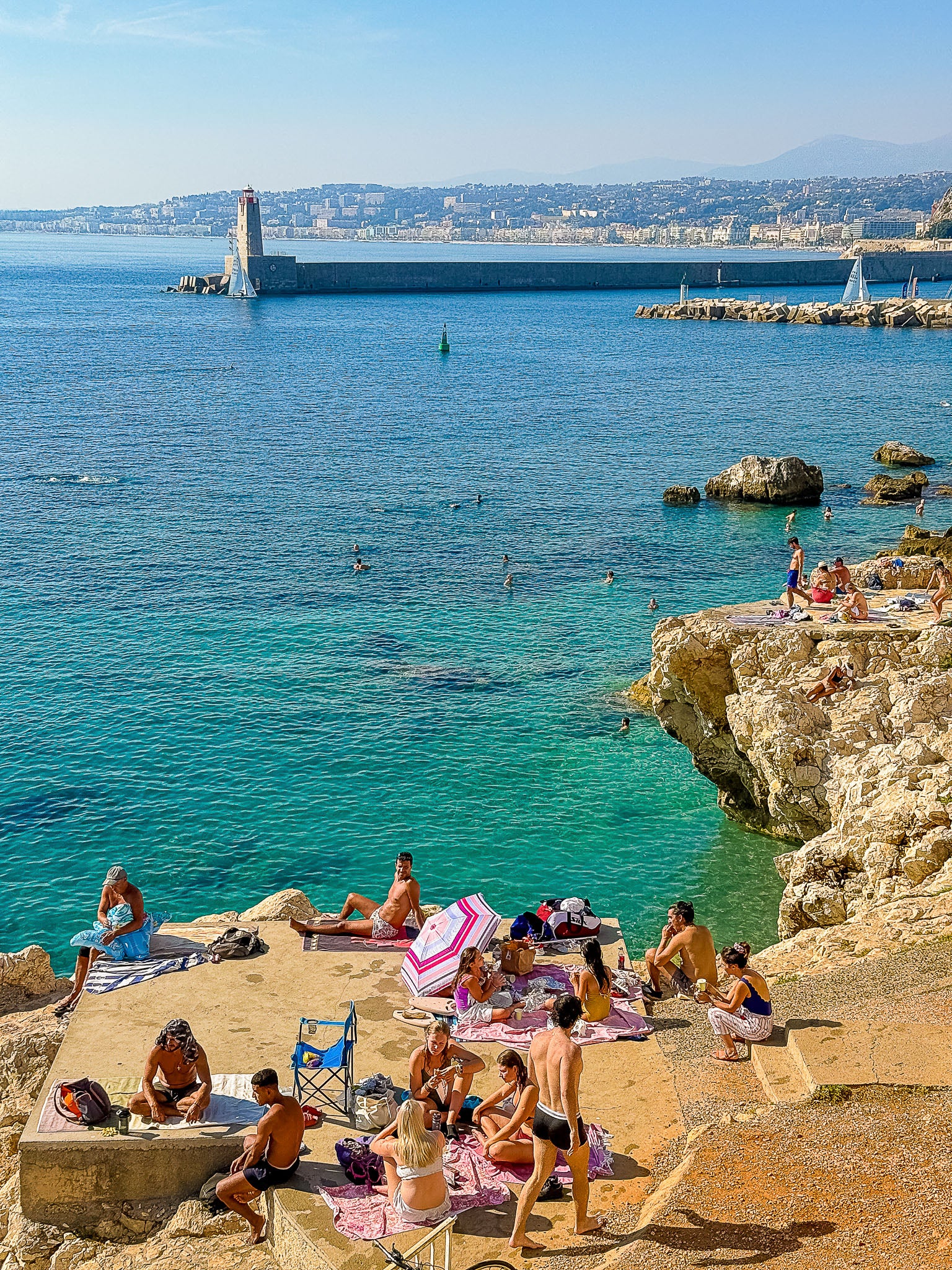 Scène de vie vers Coco beach 2 : Nice, 2025 ⛵️