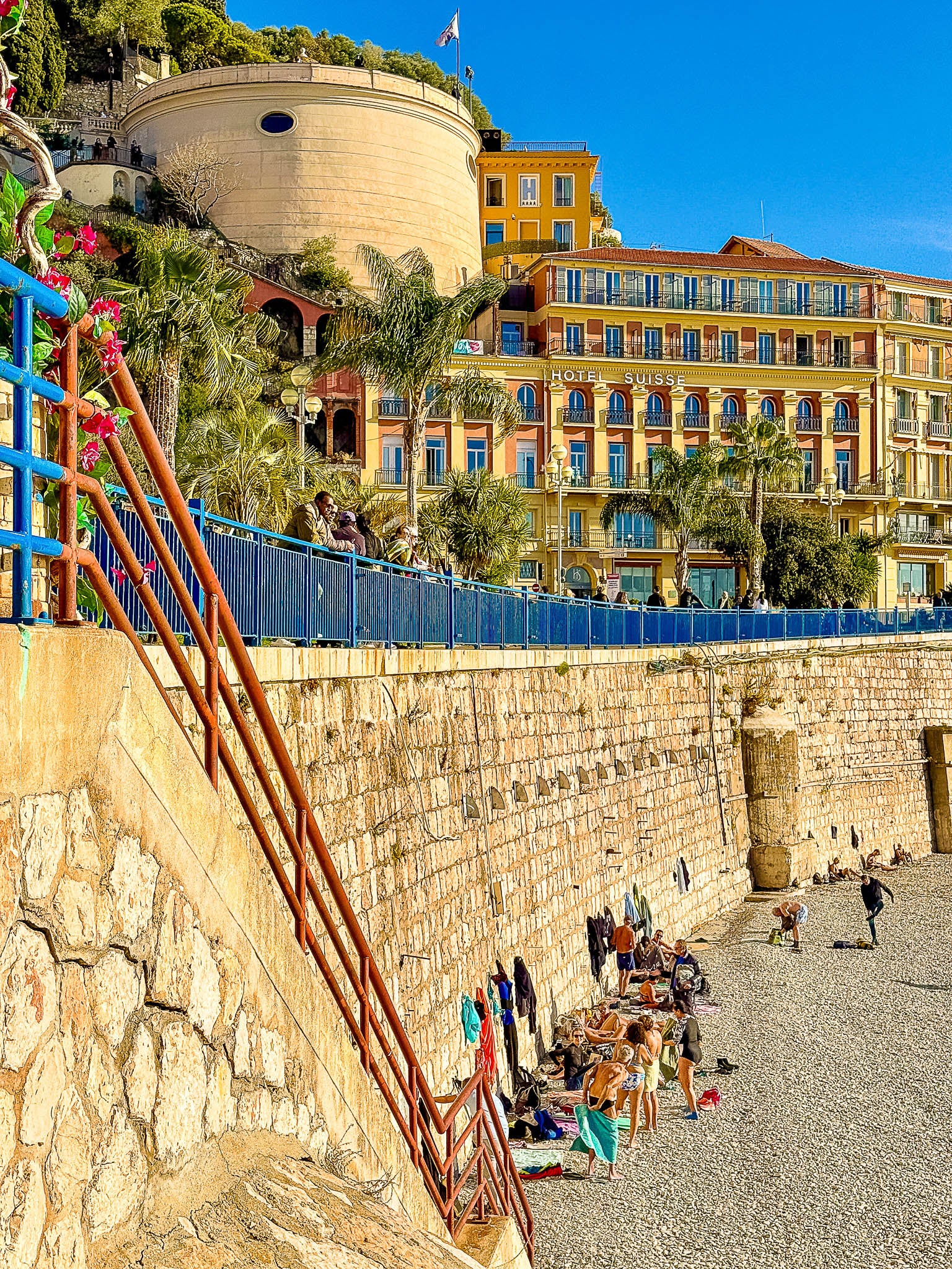 La bronzette à la niçoise : Nice, 2025 ☀️