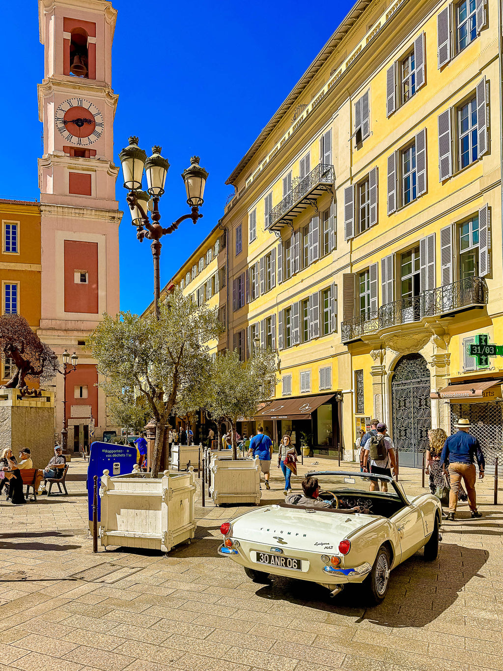 Le printemps en cabriolet : Nice, 2025 🌼