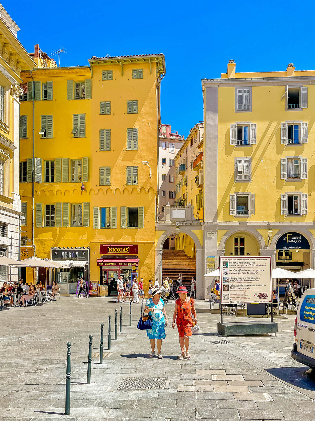 La place Saint-François : Nice, 2022 🐚