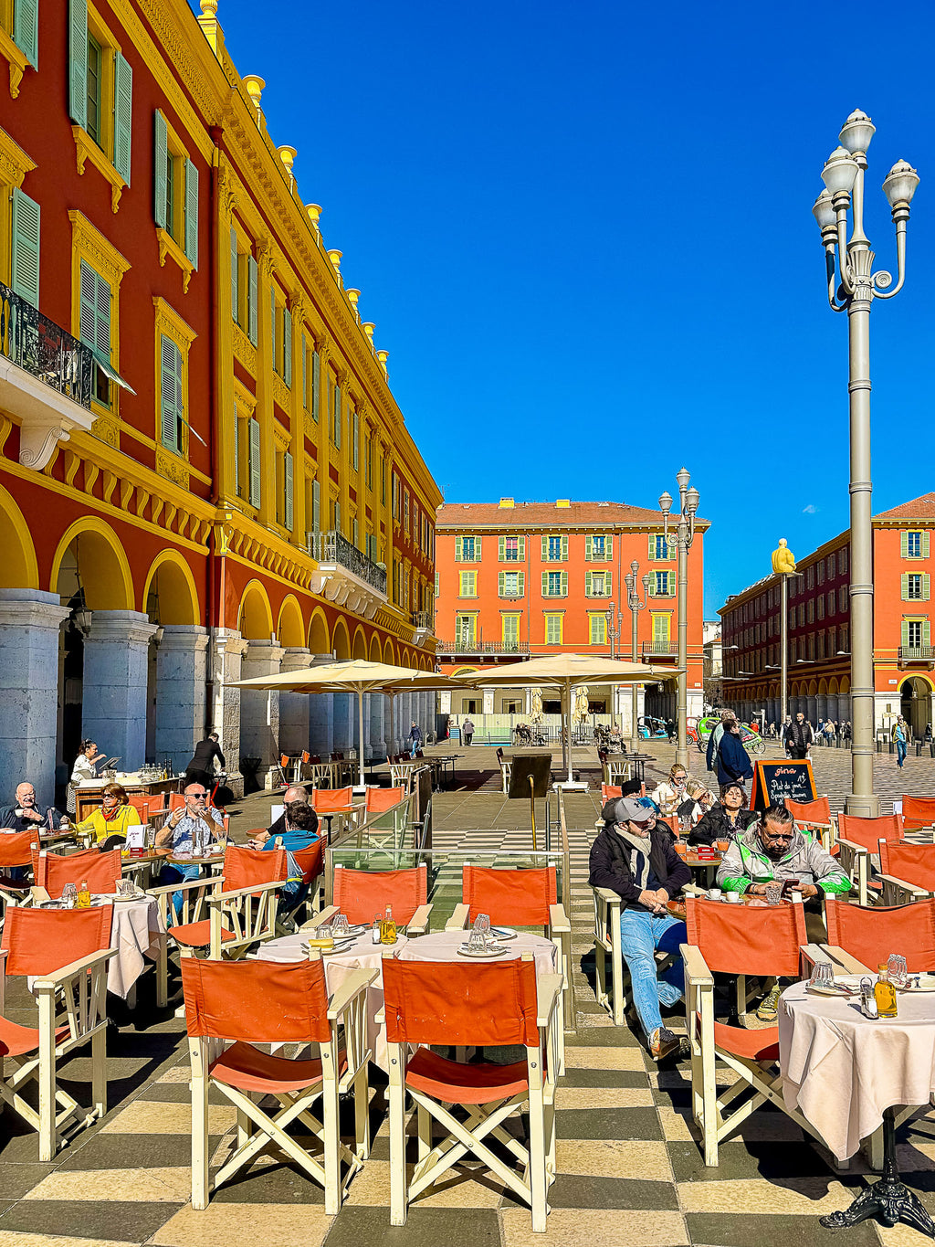 Café en terrasse : Nice, 2025 ☀️