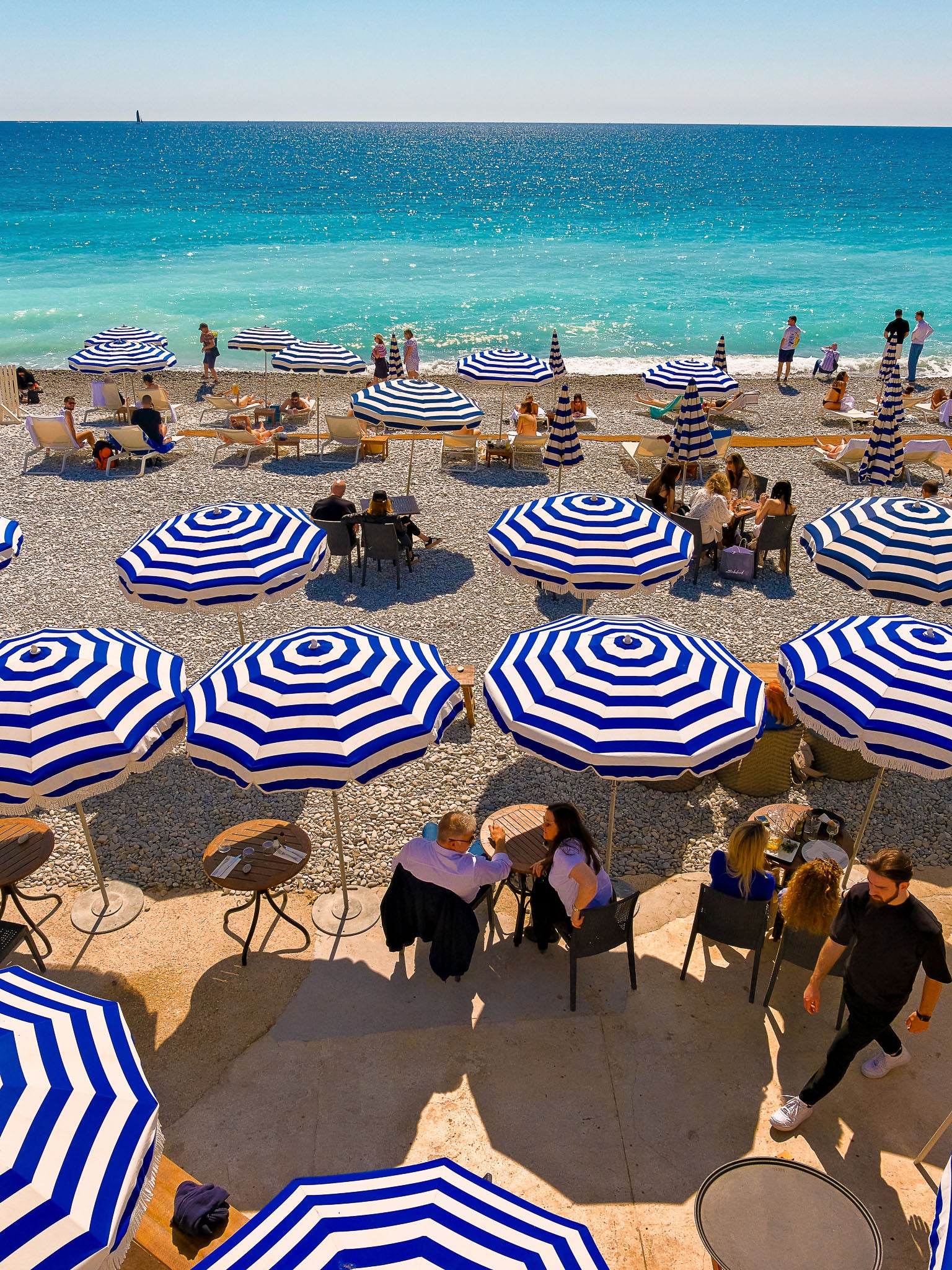 Les rayures, Promenade des Anglais : Nice, 2025 ⛱