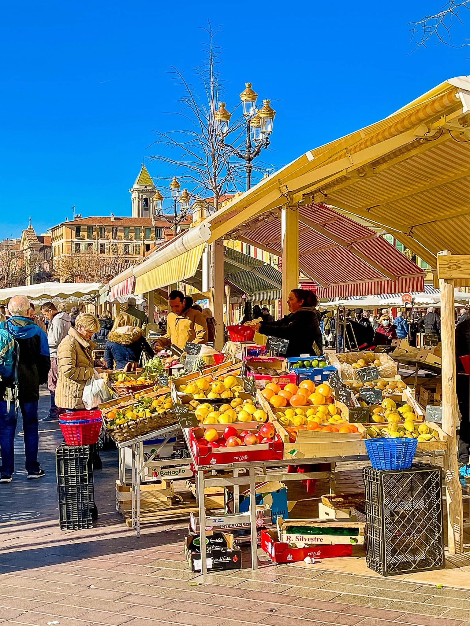 Le marché, l'hiver : Nice, 2022 🍐